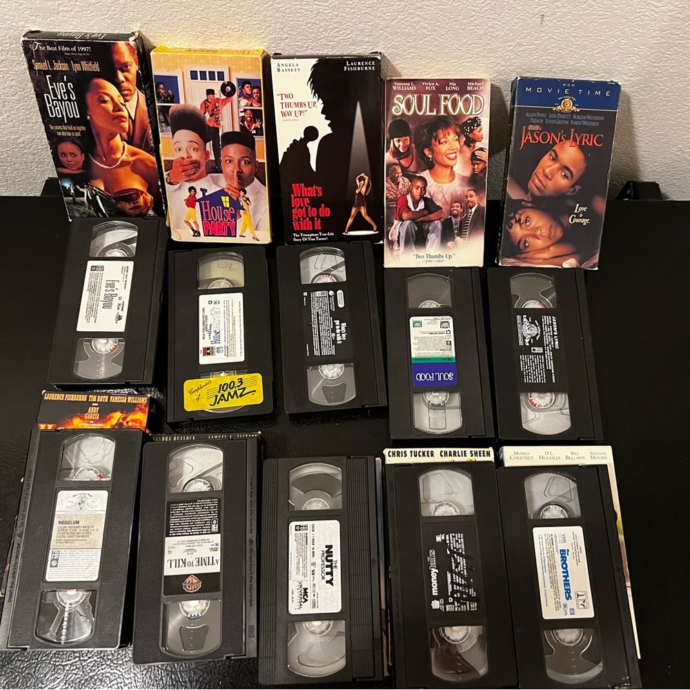 Classic Movie VHS Collection - Picture 2 of 2